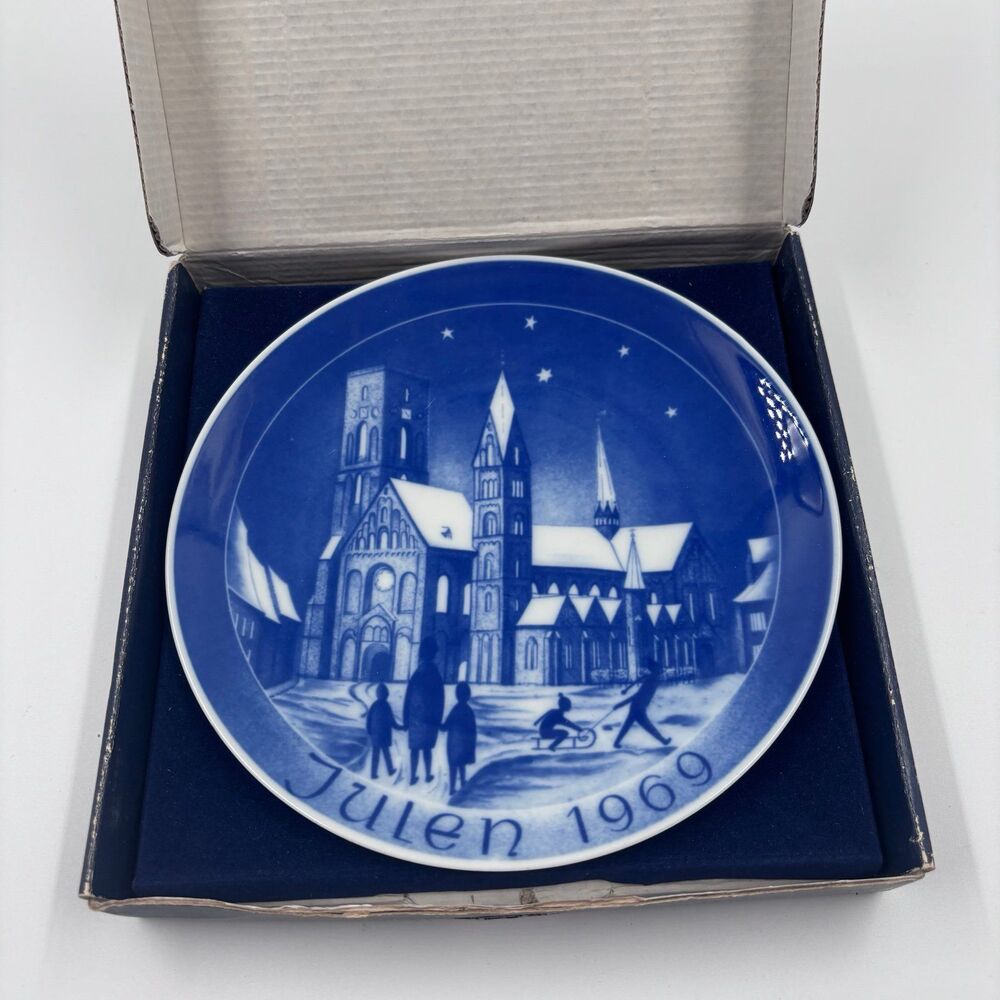 Vintage 1969 Bareuther Christmas Plate Ribe Cathedral Denmark Blue Porcelain